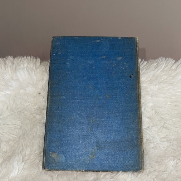 12 edition of the house at poohs corner preowned by someone else from my collect - Picture 5 of 7